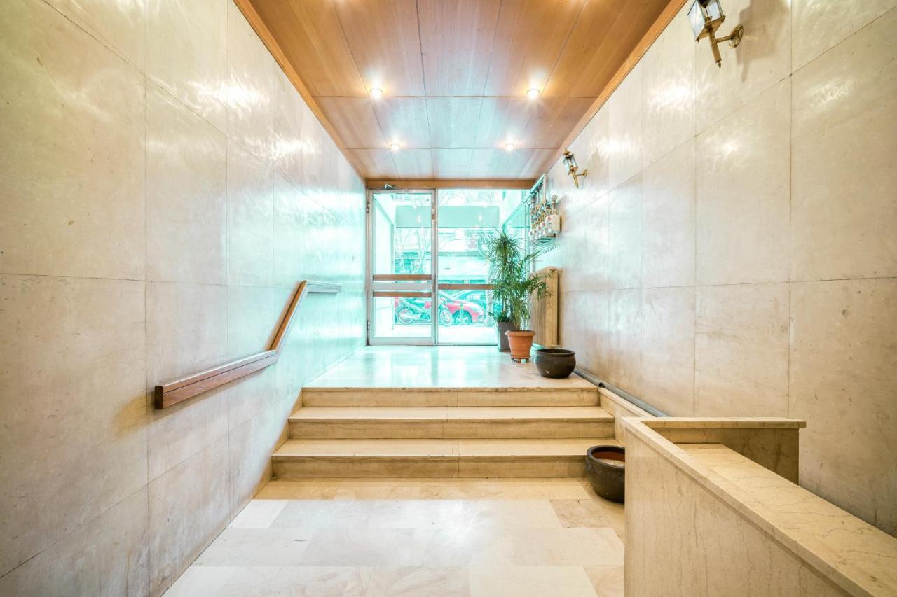 Bright Spacious Luxury Apartment In Prime Central Aten Exteriör bild