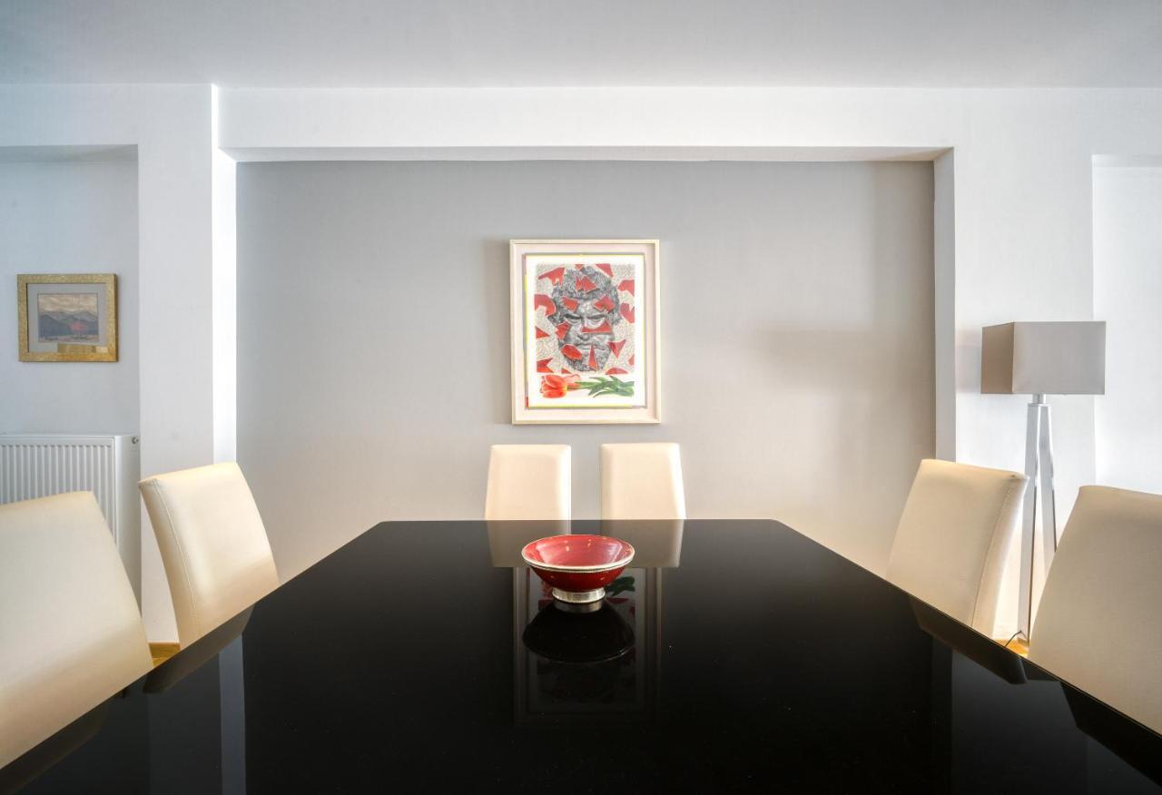 Bright Spacious Luxury Apartment In Prime Central Aten Exteriör bild