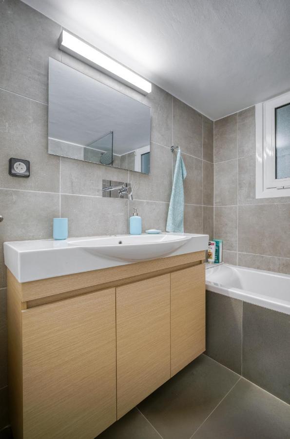 Bright Spacious Luxury Apartment In Prime Central Aten Exteriör bild
